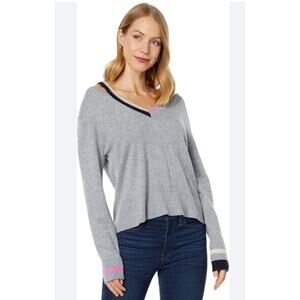 Monrow Pullover Sweater Women's Size S Wool Cashmere V-Neck Cut Out Relaxed Gray